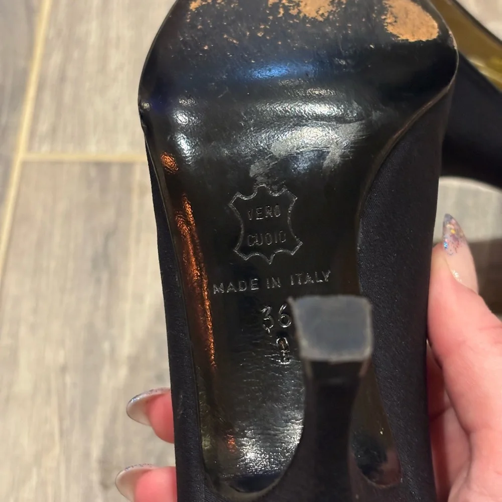 Rene Mancini Classic Black Heels - Picture 4 of 5